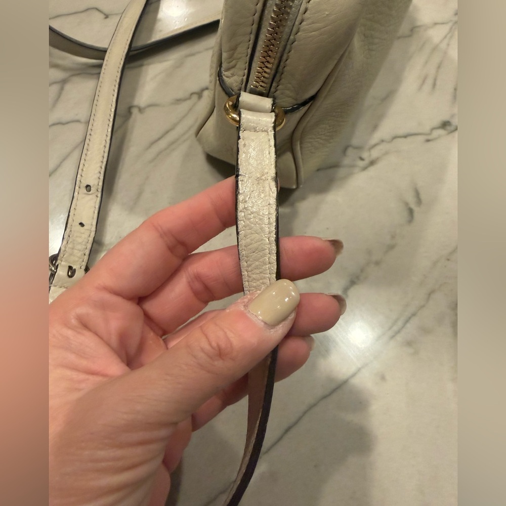 Gucci Soho Disco Crossbody Bag Cream Pebbled Leather Tassel Authentic - Picture 15 of 16